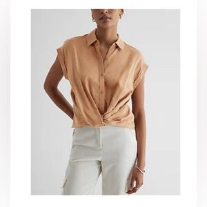 Express short sleeve twist portofino shirt Pecan size M